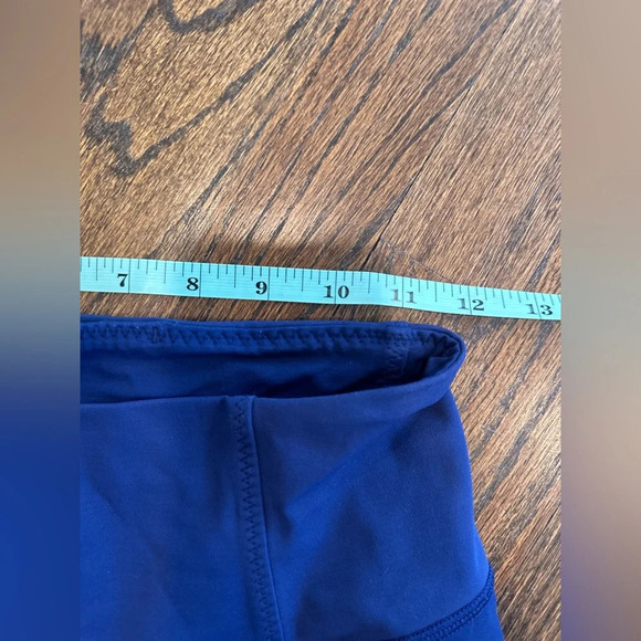 Lululemon Fast As Light Crop in Emperor Blue navy Size 8 Pristine Condition 1381 - Picture 4 of 7